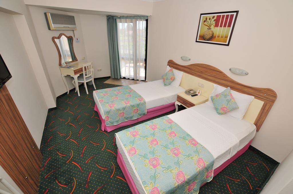 Hotel Pelin Fethiye Extérieur photo